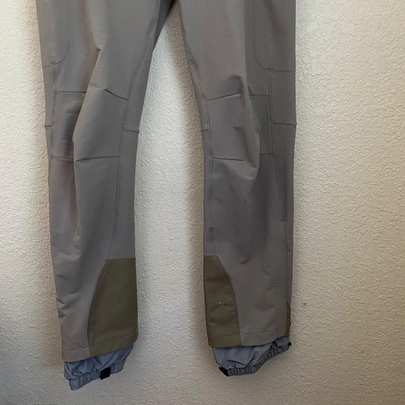 Patagonia Womens Ski hiking Pants Size 8 beige khaki green‎ with suspenders - Picture 8 of 16